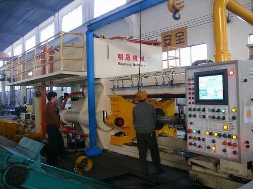 大吨位挤压机试产乐成-伟昌铝材