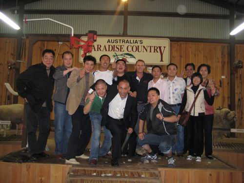 “伟昌铝昌”天下十大经销商澳洲游