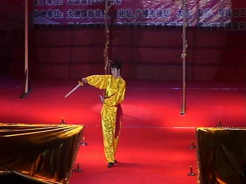 漂亮飞扬  协调共唱-伟昌铝材