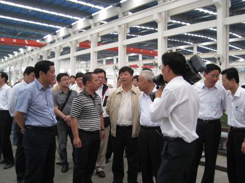 我公司加入铝工业岑岭论坛-伟昌铝材