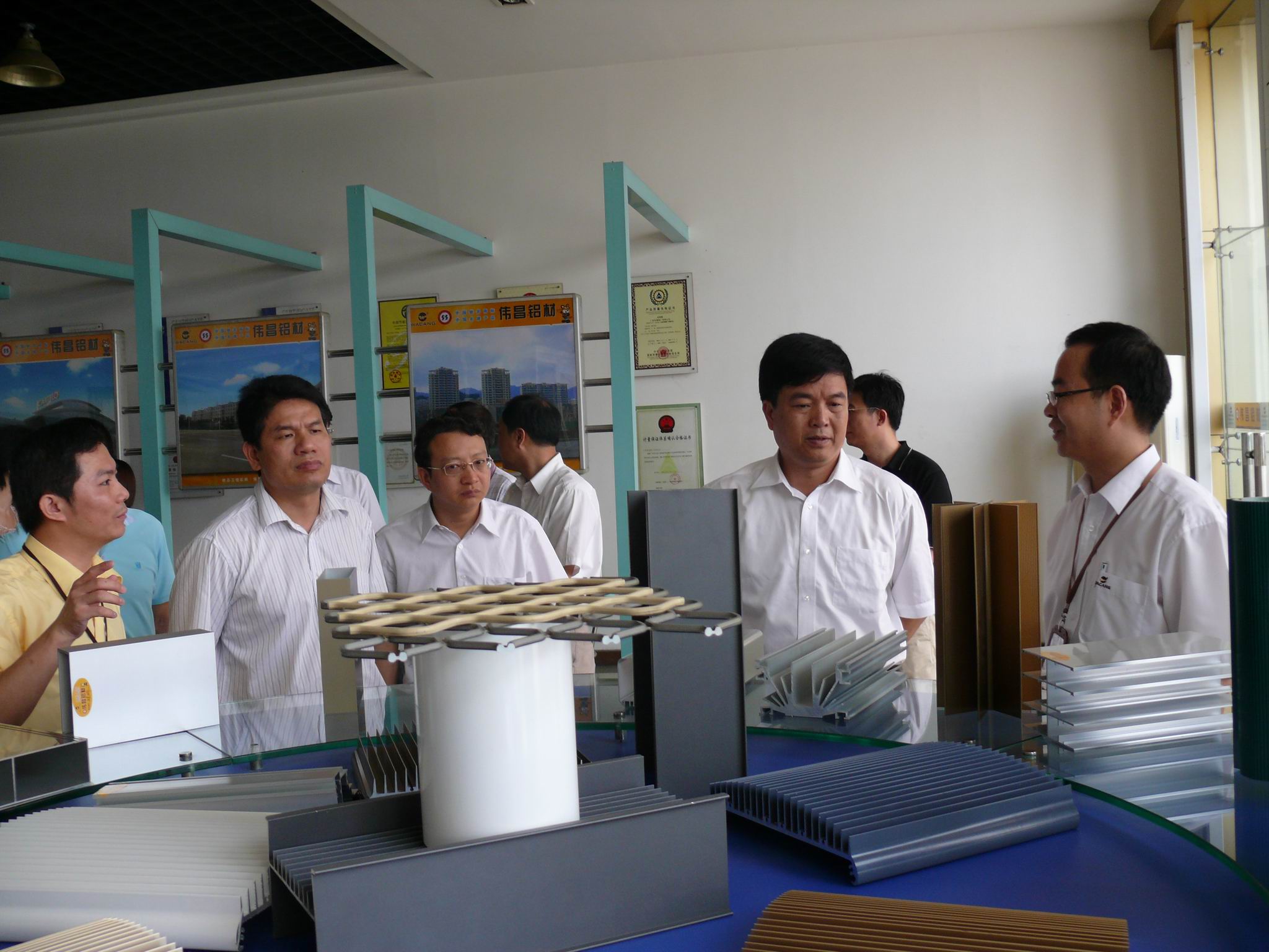 省统计局向导到我司调研“三增进一坚持”事情