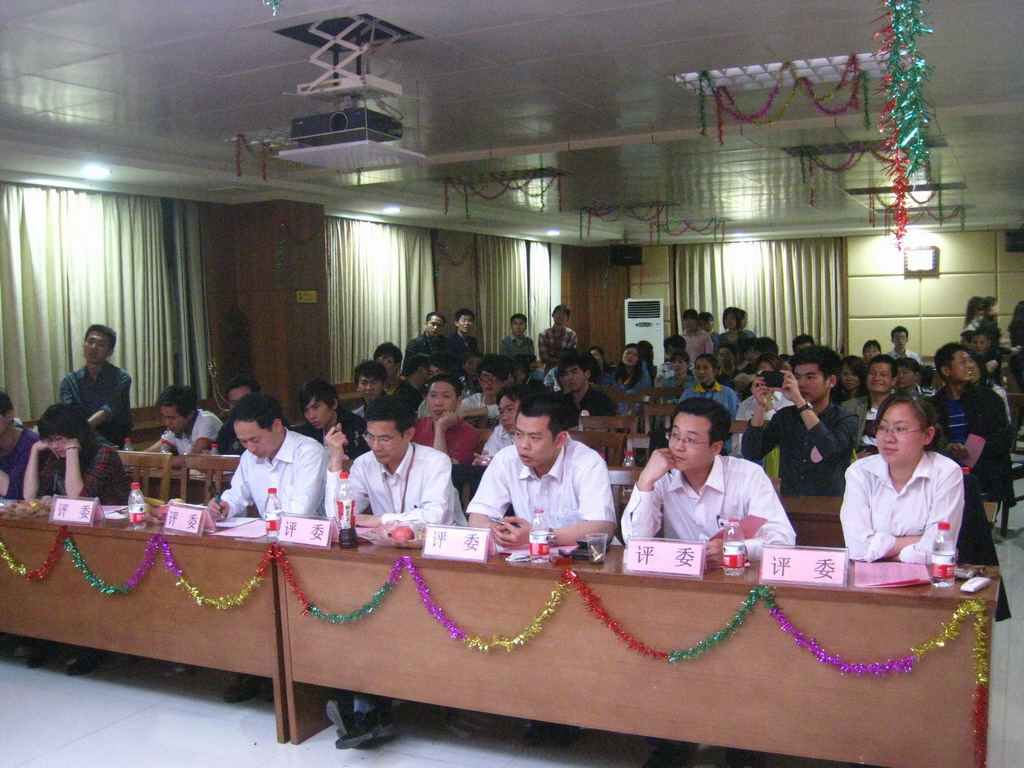 庆 “五一” 首届9393体育歌咏角逐-伟昌铝材