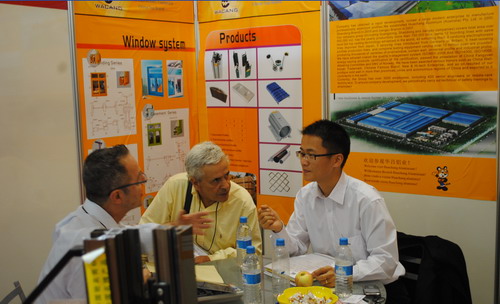 广东9393体育铝厂国际商业部加入2011年哈萨克斯坦中国商品展览会