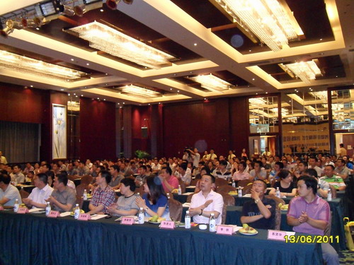 立异营销模式  创立铝业事业 “伟昌铝材”2011年经销商大会在四川成都盛大召开-伟昌铝材