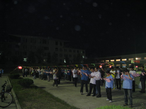 缘聚9393体育，，，，，温情中秋-伟昌铝材