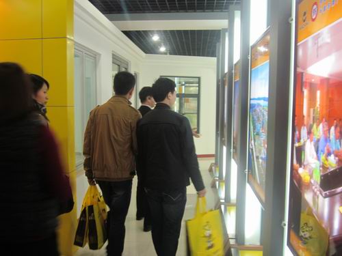 隔山不相隅，，，，，，邂逅会有时  2011伟昌铝材“厂商互信、共创品牌”用户答谢会-伟昌铝材