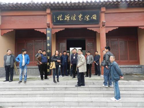 隔山不相隅，，，，，，邂逅会有时  2011伟昌铝材“厂商互信、共创品牌”用户答谢会-伟昌铝材