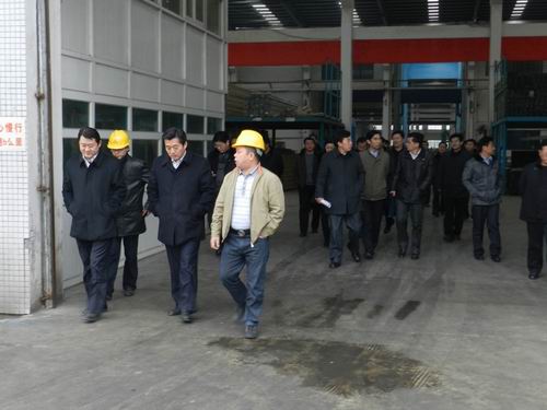 沛县县长等向导到我公司调研-伟昌铝材