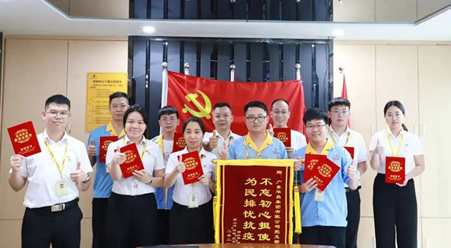 “最美自愿者”风范