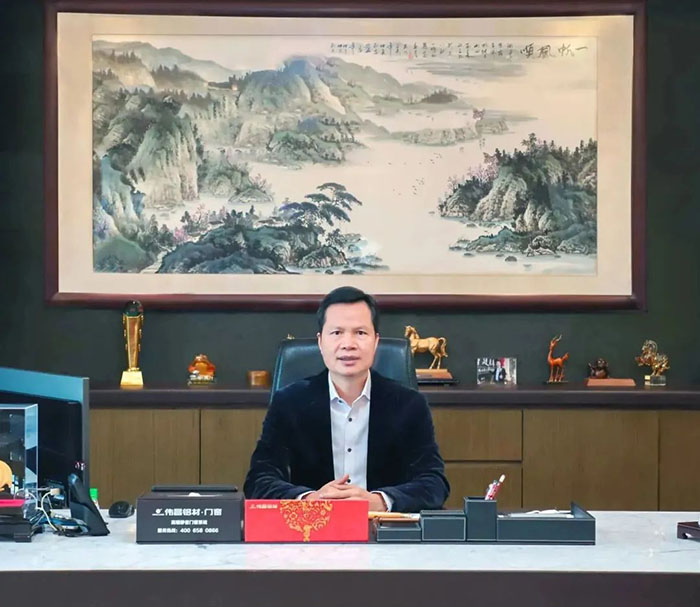 9393体育集团董事长潘伟深2023年新春贺词：踔厉高昂 勇毅前行 !