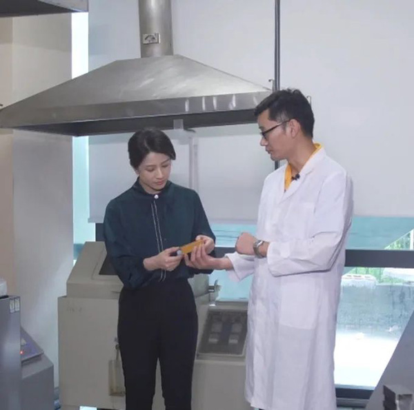 经由一代人兢兢业业的生长，，在新一代“铝”行人的探索下，，佛山铝型材将走向何方?