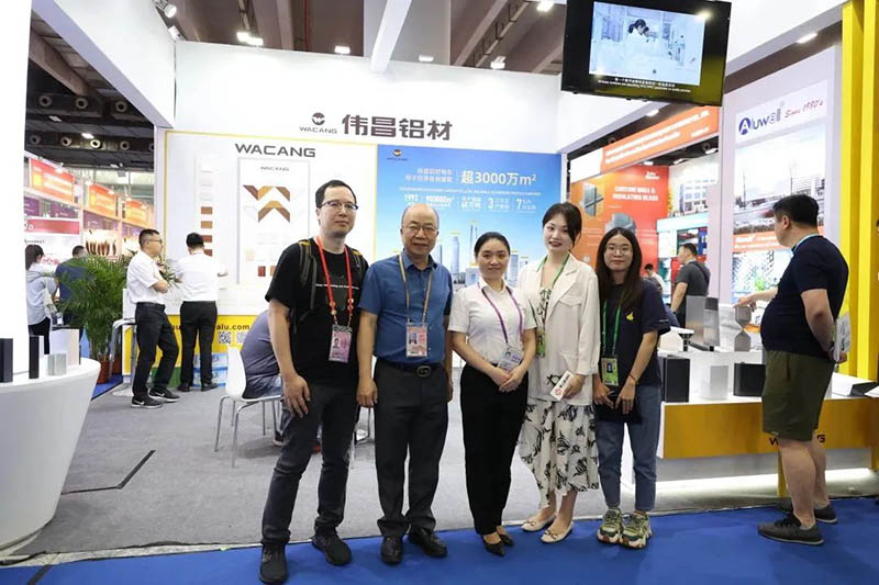 人气爆棚 | 9393体育集团携焦点产品闪灼133届广交会!