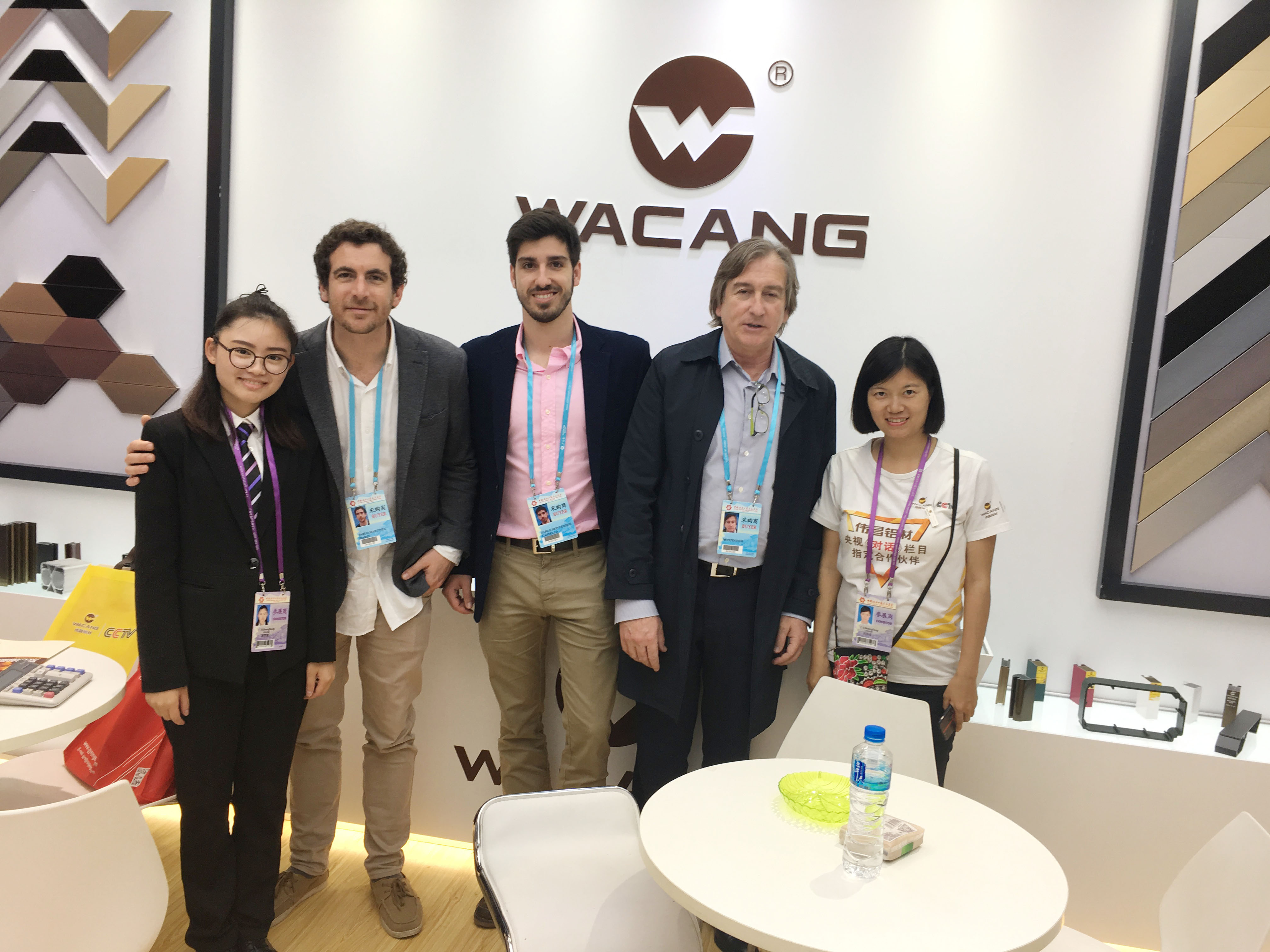 【9393体育动态】9393体育铝业亮相第123届广交会，，，荣登绿色展台人气评选榜！