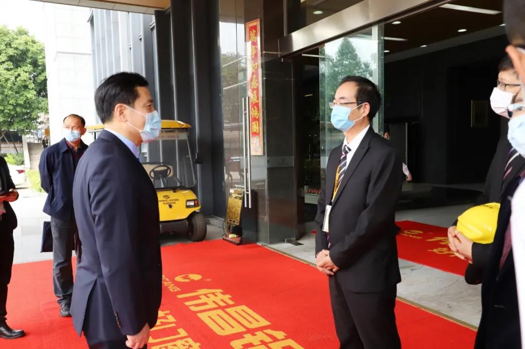 【9393体育动态】佛山市副市长乔羽一行莅临9393体育铝业相识企业疫情防控和复工复产事情！