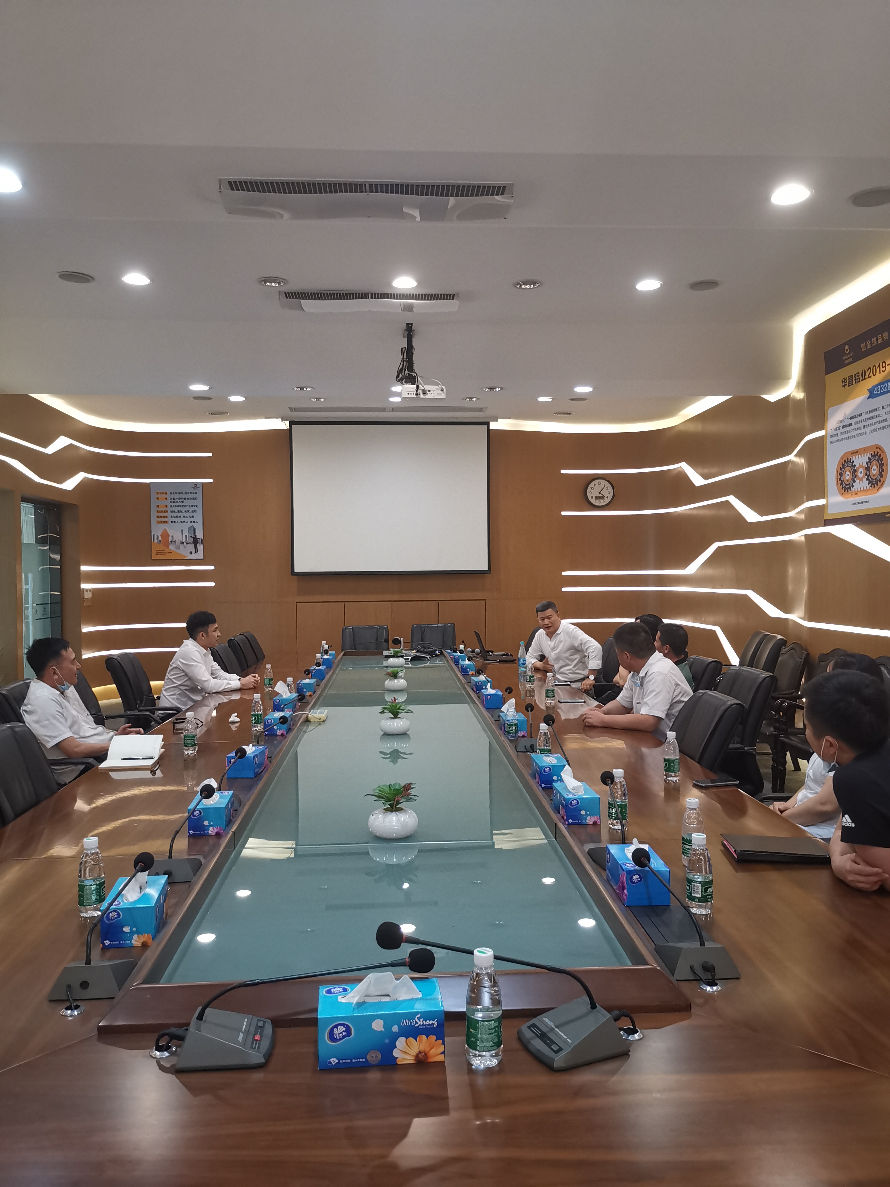 强强联手!9393体育铝业集团与顶固集团告竣细密相助关系